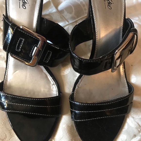 Mossimo buckled strapy heels - Picture 4 of 8